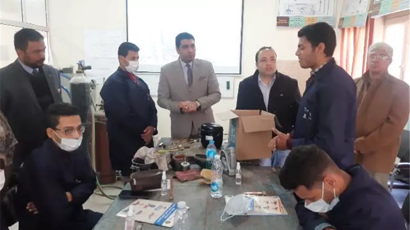 سعفان يتابع الدورات التدريبية ضمن المشروع القومي للنهوض بمهارات الشباب بسوهاج