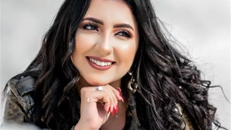 آية عبدالله : دعواتكم بالشفاء لوالدى بعد الازمة الصحية