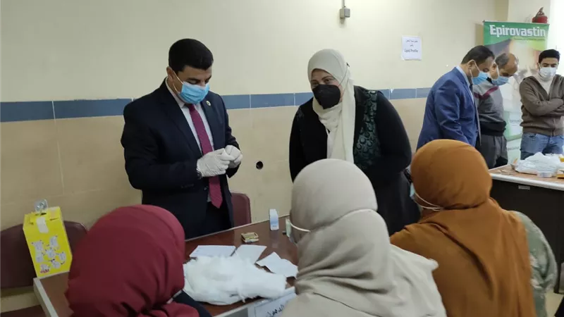 مستشفى طب الأزهر بأسيوط تفتح أبوابها للمواطنين للكشف عن أمراض السكر والكلى بالمجان
