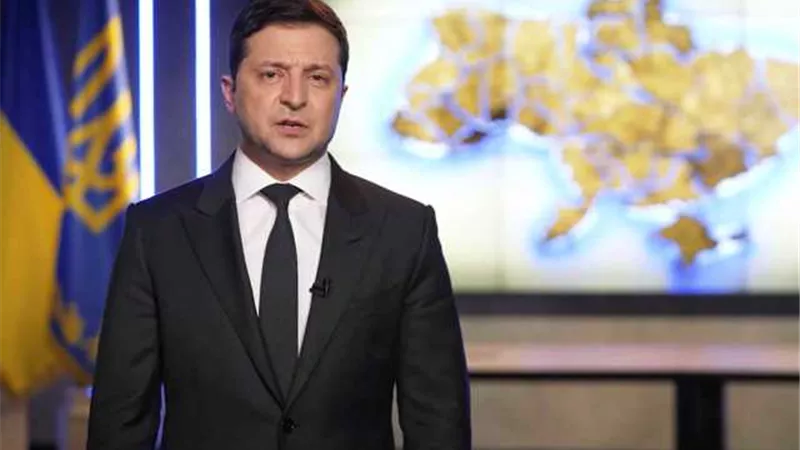 الرئيس الأوكراني يفرج عن السجناء للمشاركة في القتال