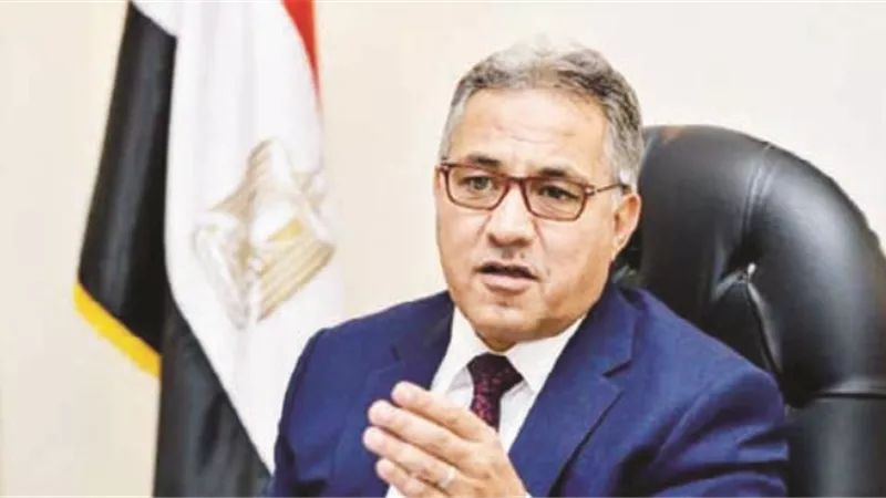 السجيني: رئيس الوزراء اقترح فتح نقاش مجتمعي حول 
