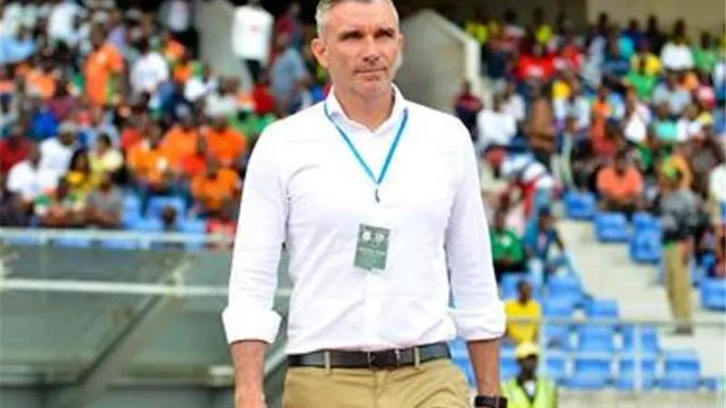 رحيل كارتيرون عن تدريب الزمالك