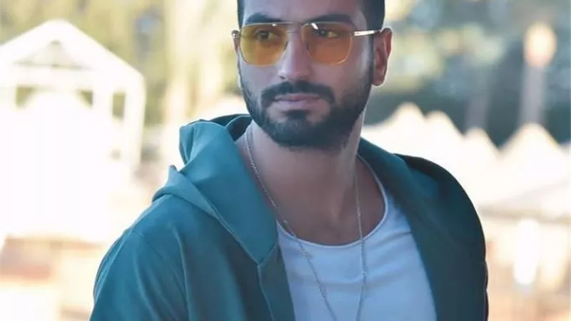 محمد الشرنوبى يتألق عبر إنستجرام فى أحدث صورتين