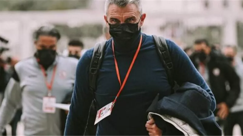 مران الزمالك.. كارتيرون يودع اللاعبين.. وأمير يمنحه درع النادي