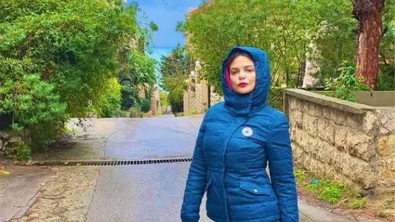 مروة الأزلى من تحت المطر: 