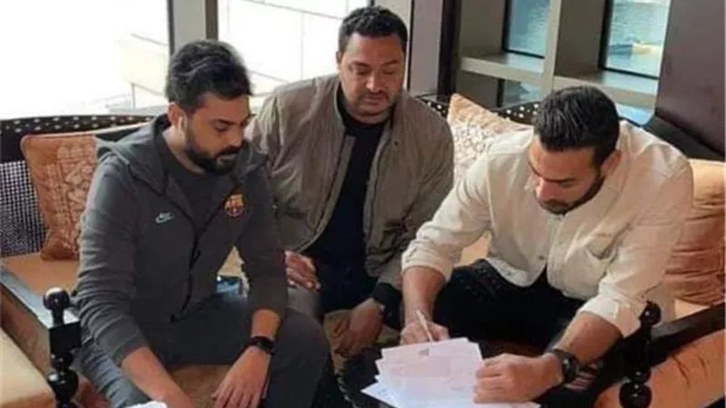 أبو جبل يوقع لوكيل أعمال سعودى تمهيدا للانضمام للنصر