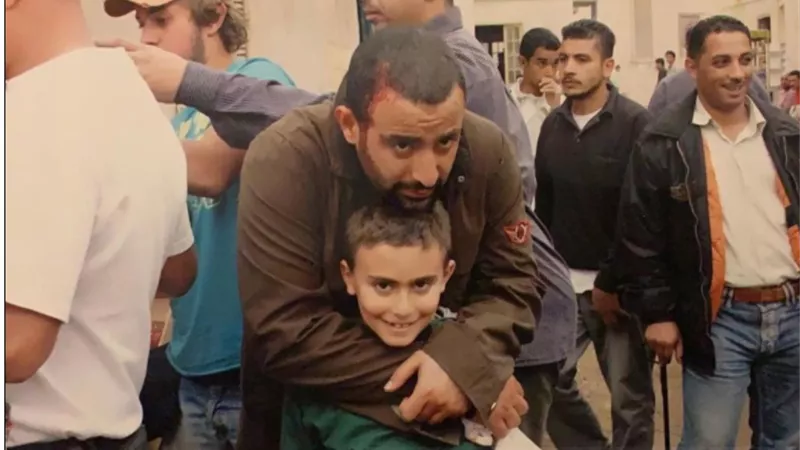 كل سنه وانت أسطورة يا ملك.. نجل أحمد السقا يوجه رساله لوالده فى عيد ميلاده