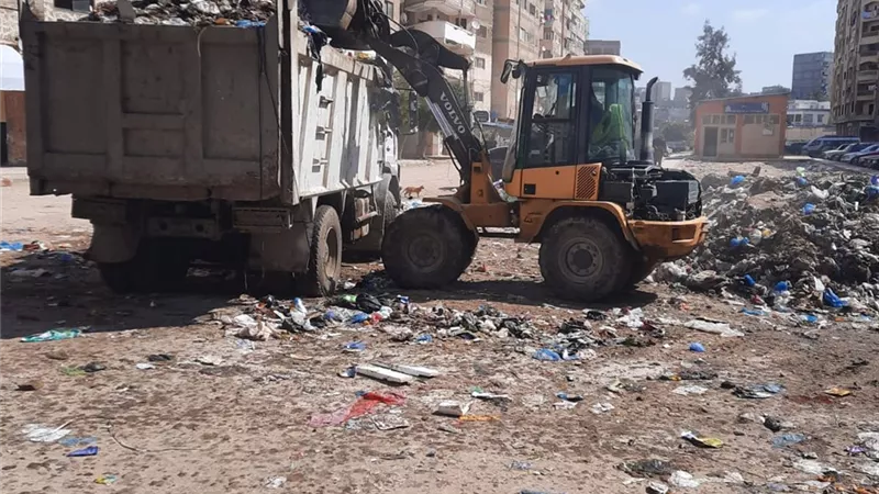 محافظ الإسكندرية يكثف حملات النظافة وأعمال التطهير على مستوى الأحياء
