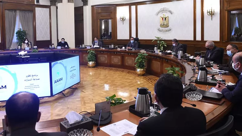 الحكومة تستعد لإطلاق استراتيجية صناعة السيارات