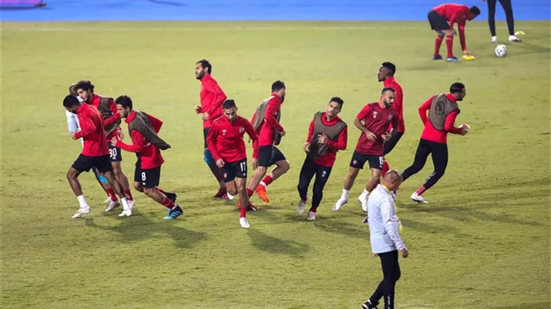 فحص طبي لثنائى الاهلى قبل مواجهة المريخ السوداني بدورى الابطال