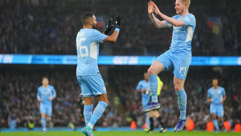 كأس الاتحاد الإنجليزي: موعد مباراة مانشستر سيتي وبيتربوره يونايتد والقنوات الناقلة
