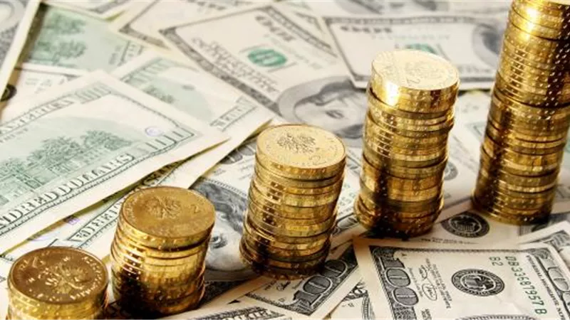 تراجع الذهب وانتعاش الدولار مع تصاعد الحرب الروسية الأوكرانية