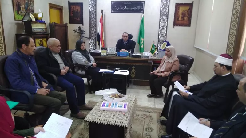 وكيل التعليم بالقليوبية يناقش الاستعدادات لاطلاق مبادرة 