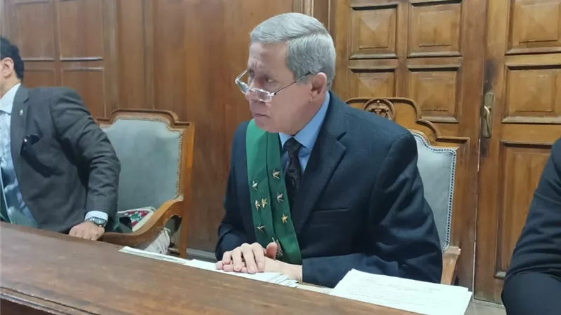 كلمات قاسية من رئيس جنايات المنصورة للمتهم بقتل زوج شقيقتة حرقًا