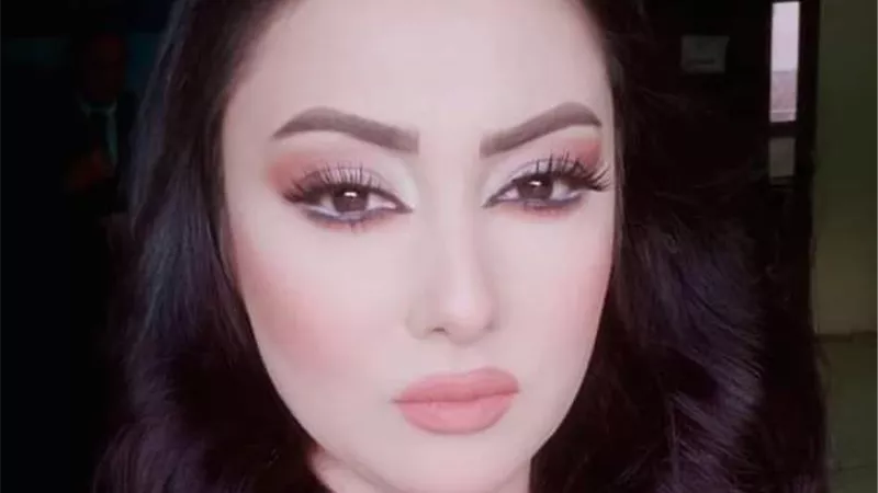 شريهان خفاجه تعترض على سمية الخشاب