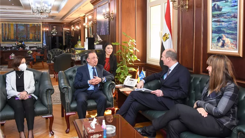 محافظ الإسكندرية يستقبل نائب رئيس البنك الأوروبي لإعادة الأعمار والتنمية