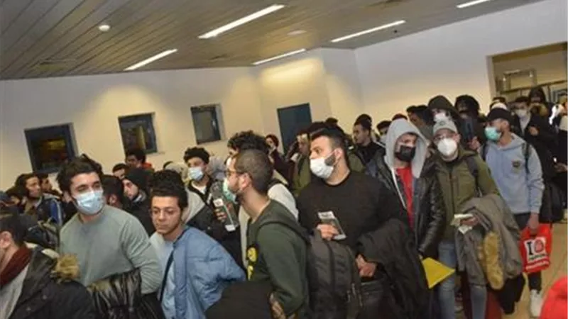 الجالية المصرية بأوكرانيا: وضع المصريين الآن أفضل من السابق وهناك تواصل مستمر لعودتهم سالمين.. فيديو