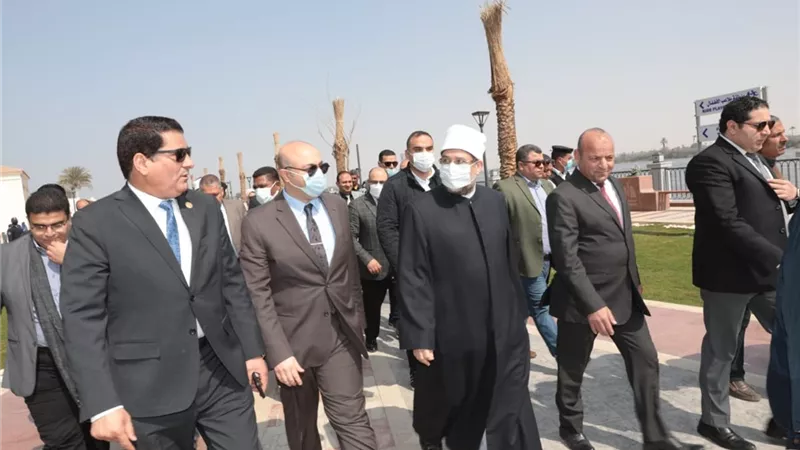 محافظ بنى سويف يشارك في إزاحة الستار عن اللوحة التذكارية لوزير الأوقاف..صور