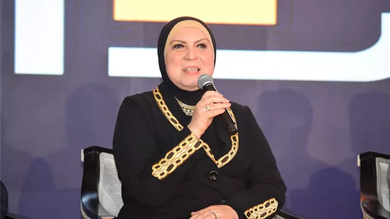 نيفين جامع: دفع عجلة التنمية الصناعية بصعيد مصر على رأس أولويات خطة عمل الوزارة