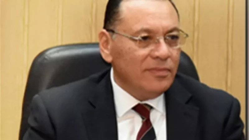 محافظ الشرقية يُتابع نسب تنفيذ إنشاء وتطوير 5 مدارس بمشتول السوق