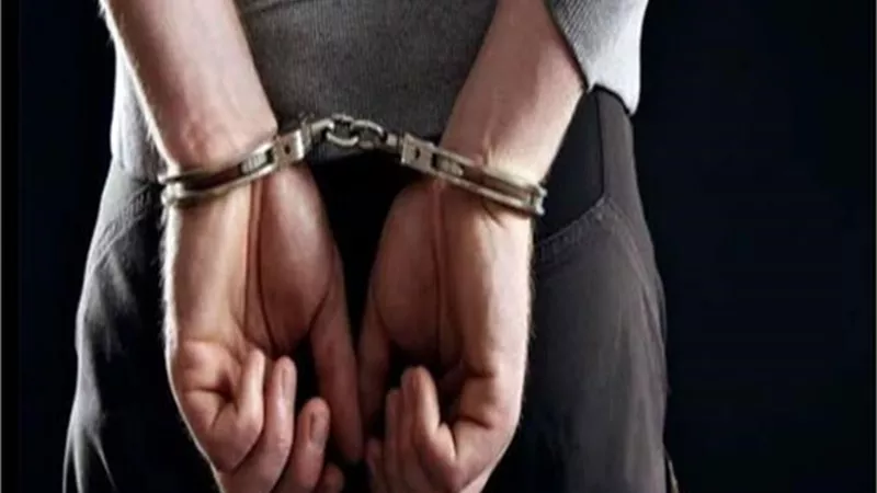 سقوط تاجر حاول السفر الى أوروبا بإقامة مزورة