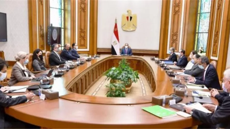الرئيس السيسي يجتمع باللجنة الوزارية العليا للإعداد لاستضافة مصر لقمة المناخ
