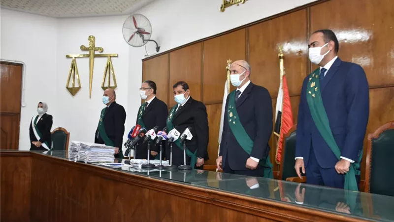 رئيس مجلس الدولة يرحب بالقاضيات من منصة العدالة