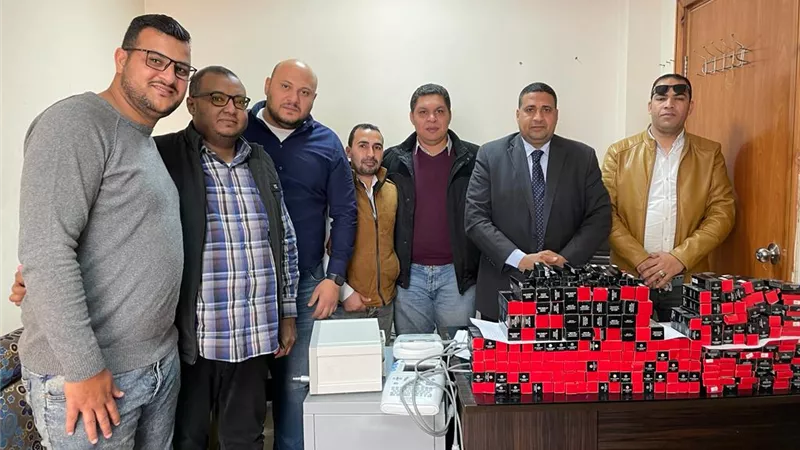 جمارك سفاجا تضبط محاولة تهريب عدد من الأجهزة الطبية المستعملة وكمية من الأدوية وادوات التجميل