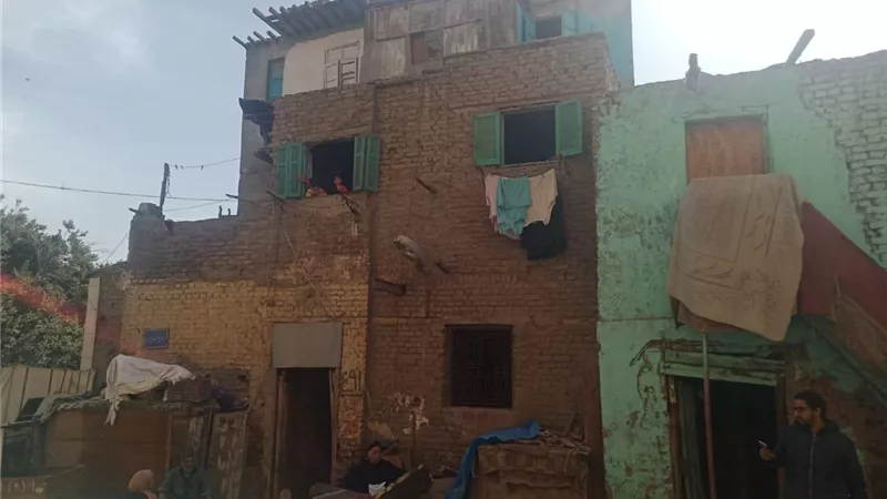 نقل ١٦٦٠ أسرة من ثلاث مناطق عشوائية إلى منطقة الخيالة بالقاهرة