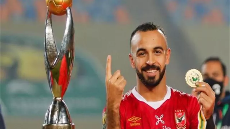 الأهلى يحتفل بعيد ميلاد أفشة قبل مواجهة المريخ السودانى