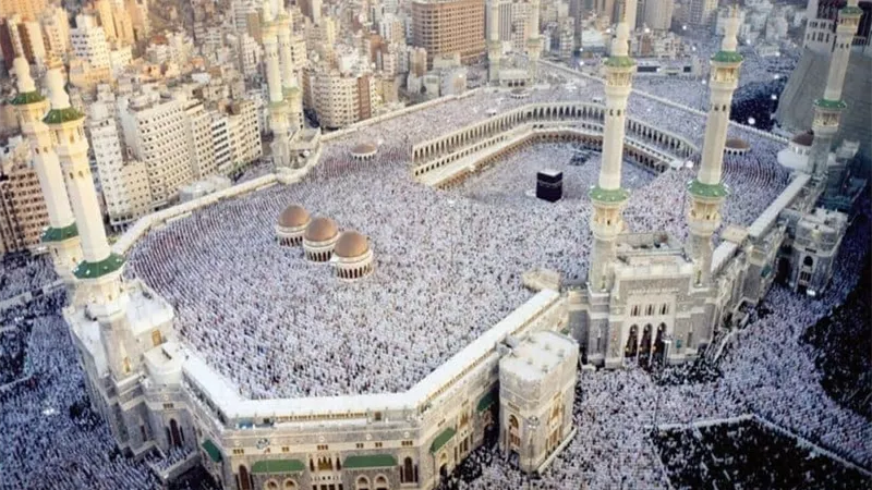 السديس يعلق على قرار رفع الإجراءات الاحترازية في الحرمين الشريفين