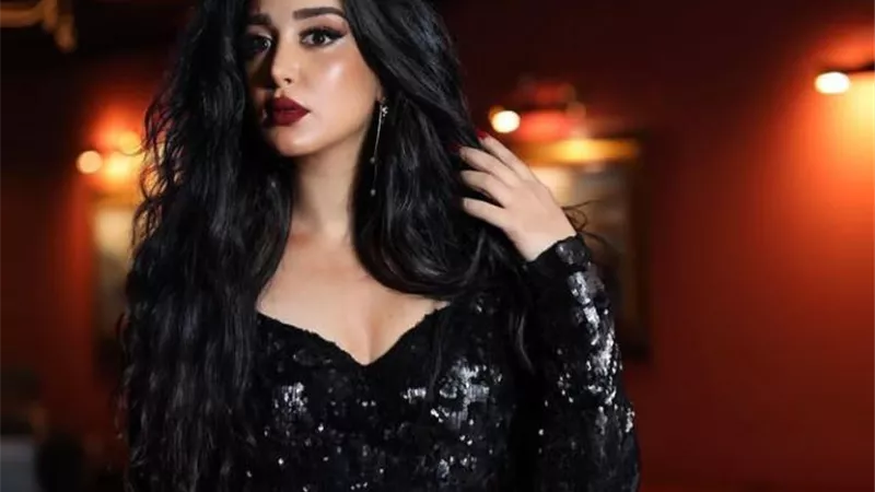 بالأسود .. جيهان خليل تتألق في أحدث إطلالتها ..صور