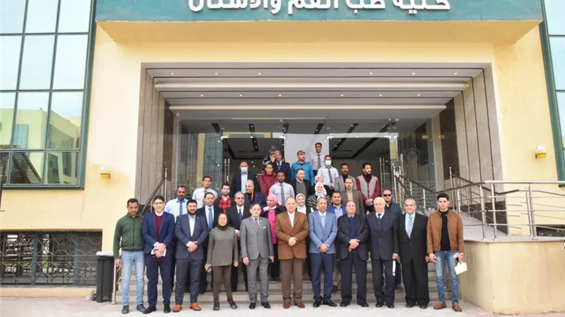محافظ أسيوط يتفقد كليات جامعة سفنكس..ويلتقي أعضاء هيئة التدريس والطلاب