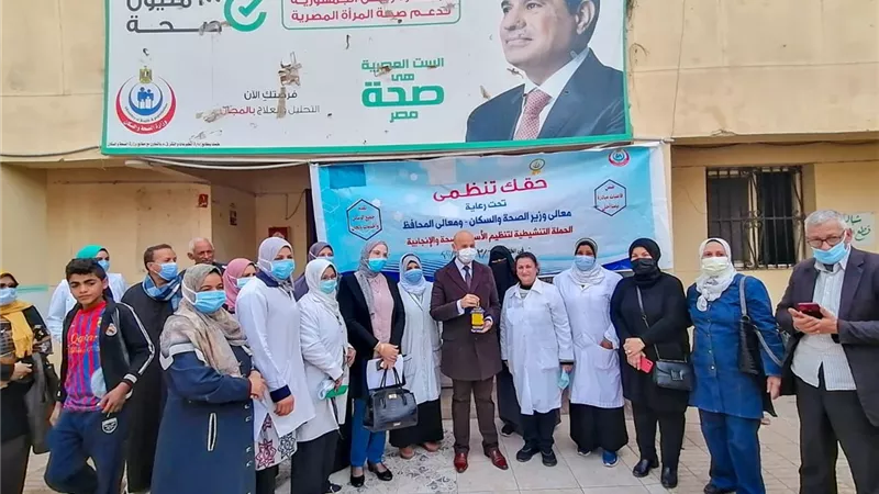 وكيل الصحة بالشرقية يطلق شارة بدء حملة 