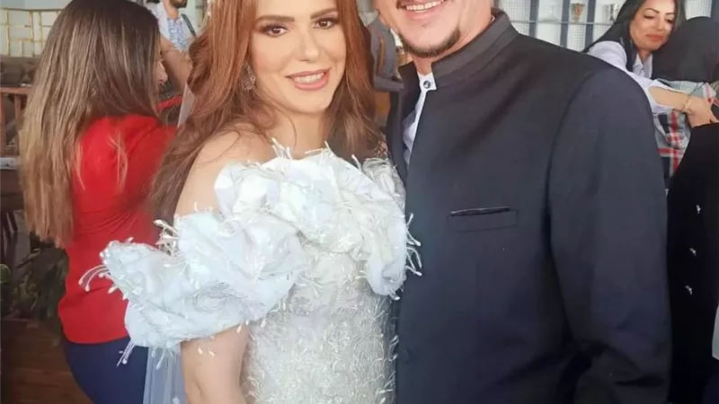 ماذا فعلت دنيا عبد العزيز فى اليوم التالي بعد عقد قرانها؟