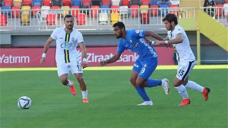 ريان يقود ألتاي سبور للتعادل أمام فاتح جمرك بالدورى التركى