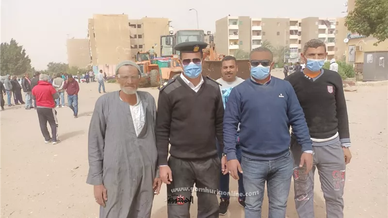 جهاز العاشر من رمضان يش حملة مكبرة لازالة مخالفات بنائية وتطهير المدينة من الباعة الجائلين