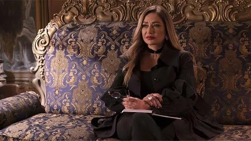 ليلى علوى تثير قلق جمهورها بعد إصابتها بقطع في الكف.. صور