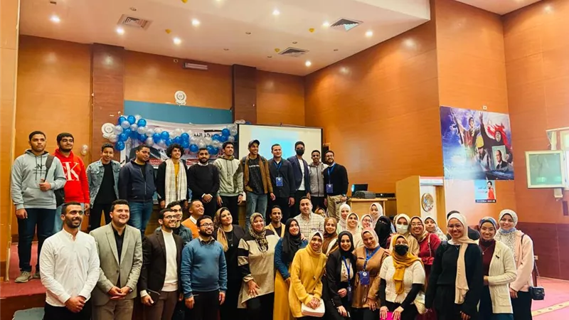 دورة لتأهيل الشباب لسوق العمل لطلاب الجامعة بمركز النيل للإعلام بالسويس