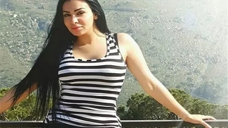 ميريهان حسين تخطف الانظار بأطلالة كاجوال