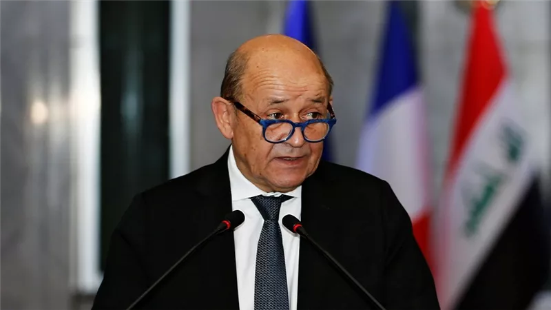 فرنسا: الناتو وباريس ليسا في حالة حرب مع روسيا
