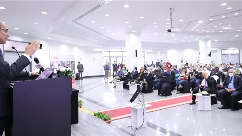 طلعت : مضاعفة أعداد المتدربين على المهارات الرقمية وزيادة الميزانية خلال٣ سنوات