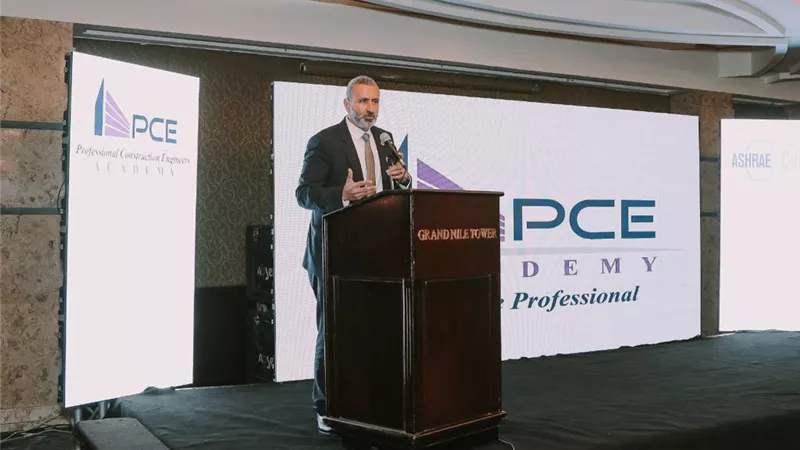 السويدي: اهتمام الرئيس السيسي بمشروعات توسعة الطرق وزيادة الرقعة الزراعية يخدم التنمية