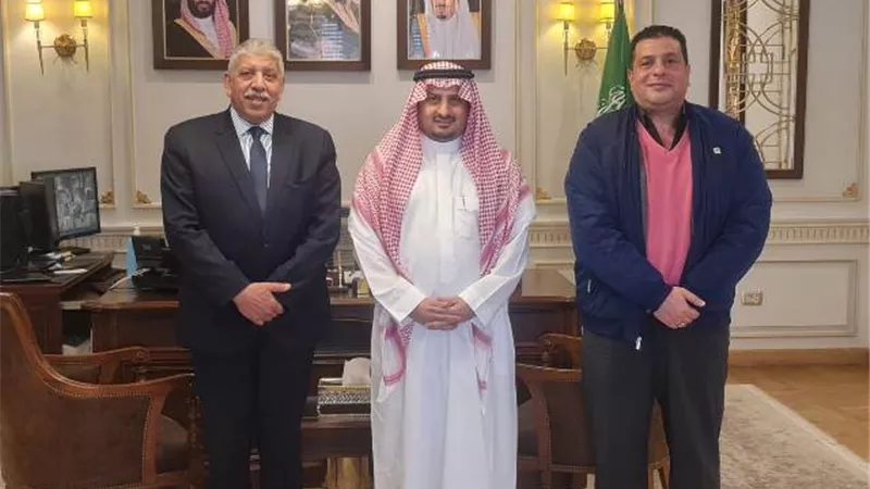 القنصل السعودي بالإسكندرية يستقبل رئيس قطاع النقل البحري