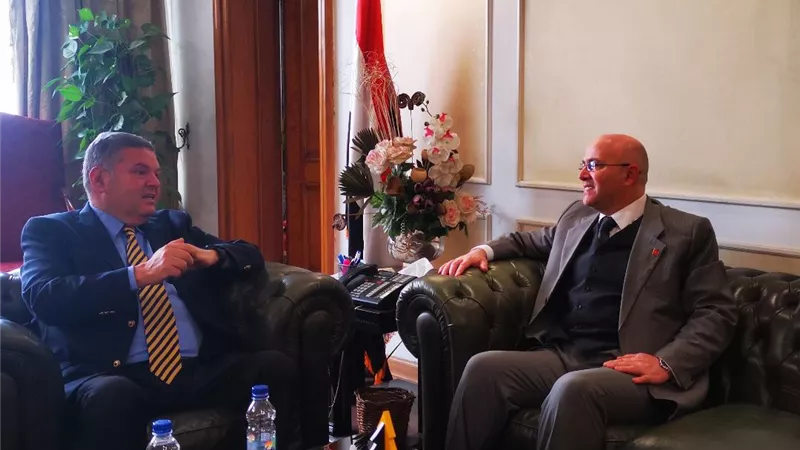 وزير قطاع الأعمال العام يبحث مع سفير المغرب بالقاهرة تعزيز التعاون المشترك