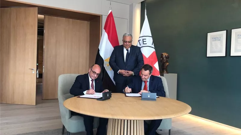 وزير العدل يوقع مذكرة تفاهم مع رئيس اللجنة الدولية للصليب الأحمر حول مجالات نشر وتعزيز ثقافة القانون الدولي الإنساني