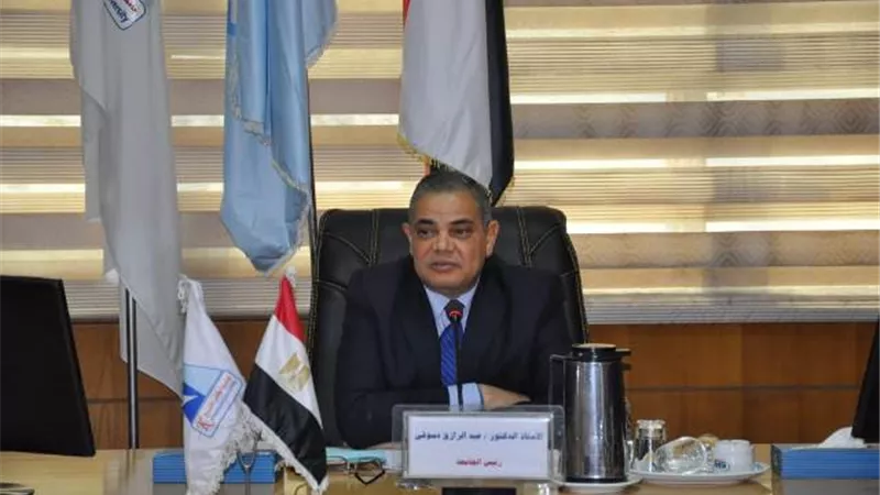 جامعة كفرالشيخ تكثف برامج وأنشطة التوعية التي تستهدف تنمية وعى الشباب