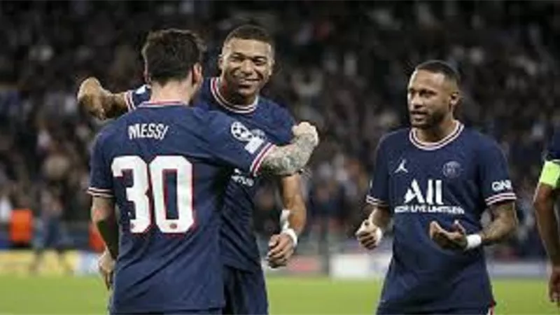 سان جيرمان يخوض مواجهة ريال مدريد بقائمة نارية.. واستمرار غياب راموس