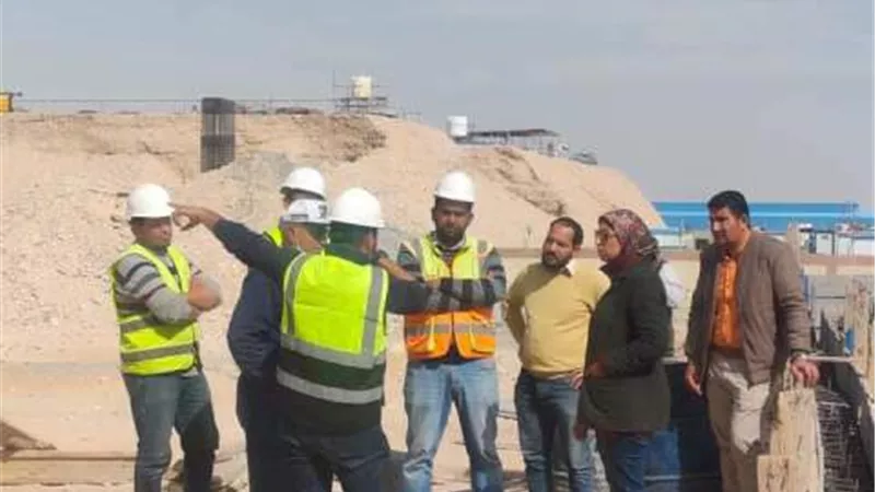 متابعة تنفيذ مشروع خزان المياه بالمنطقة الصناعية بالسويس