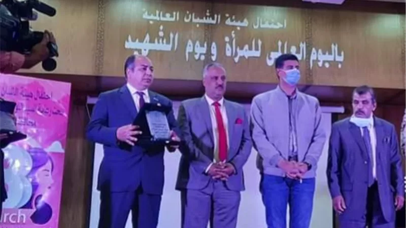 نائب محافظ القليوبية ووكيل الشباب والرياضة يُكرمان عددا من القيادات النسائية بالمحافظة